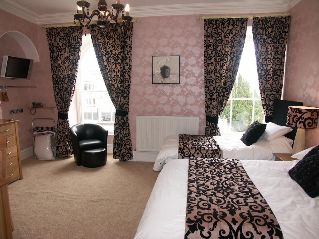 Llety Teifi Guesthouse كارديغين الغرفة الصورة